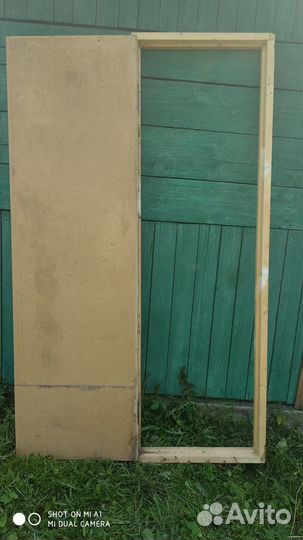 Дверь входная деревянная (доз) с коробкой