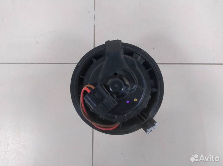 Моторчик отопителя Renault Logan 2 2014