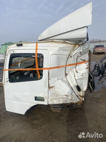 Кабина мерседес аксор 2012 год