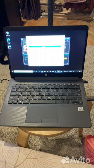 Ноутбук HP 240 g8