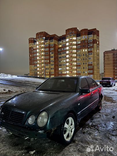 Mercedes-Benz E-класс 2.3 МТ, 1997, 250 000 км