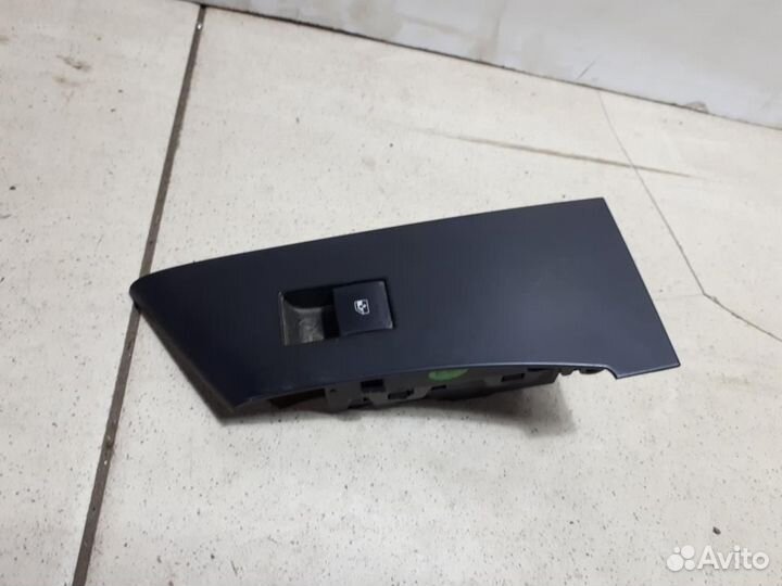 Кнопка стеклоподъемника Opel Insignia 2008-2017