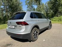 Volkswagen Tiguan 2.0 AMT, 2018, 77 000 км, с пробегом, цена 3 100 000 руб.