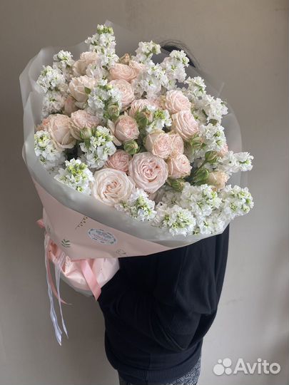 Доставка цветов букетов