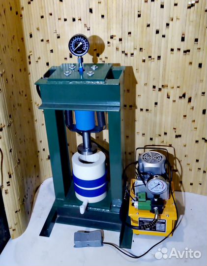 Маслопресс холодного отжима 1-5л