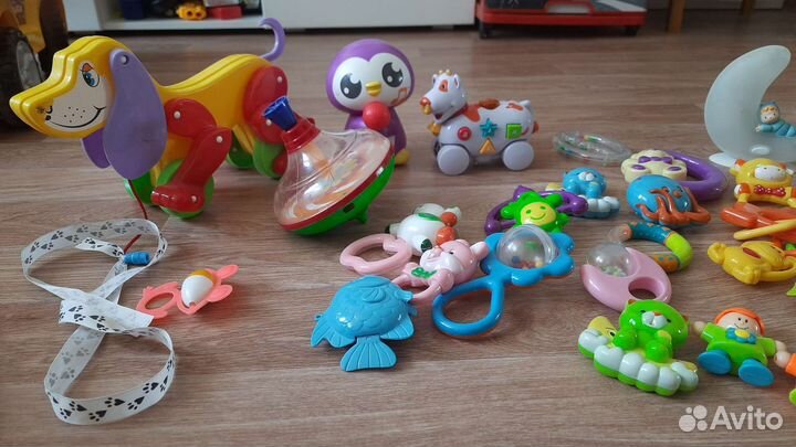 Игрушки, каталка, ночник, погремушка, юла