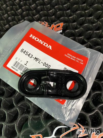 Кронштейн пластика Honda CBR1000RR 08-16 64543-MFL