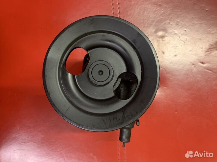 Насос гур Mitsubishi L200 MB501385