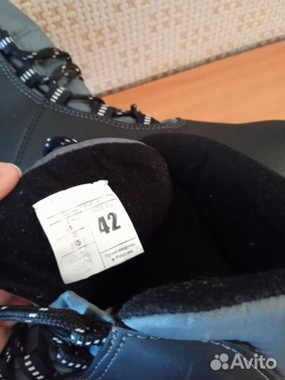 Лыжные ботинки