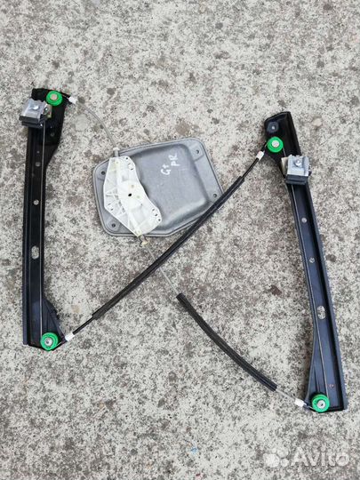 Стеклоподьемник передний правый на vw golf 5 plus