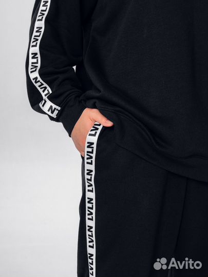 Спортивный костюм новый женский М