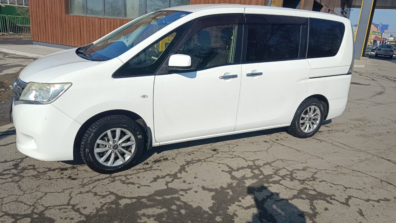Nissan Serena: фото из отзыва