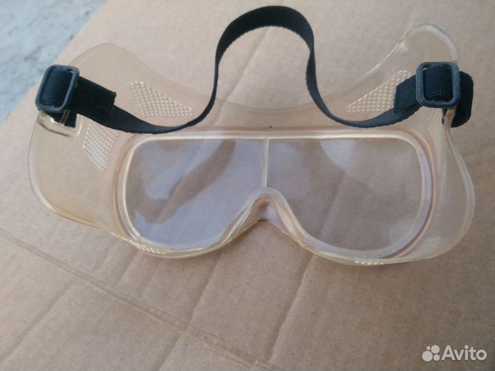 Защитная маска для лица