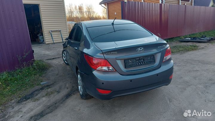 Замок задней левой двери Hyundai Solaris 1