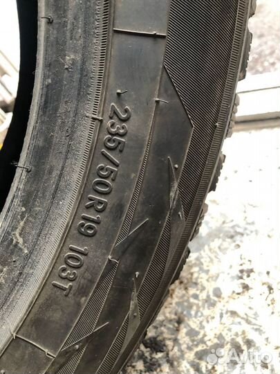 Toyo 310 235/50 R19