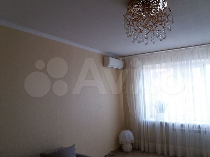 2-к. квартира, 70 м², 4/10 эт.