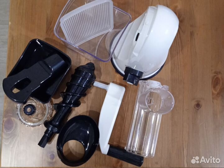 Соковыжималка шнековая ручная