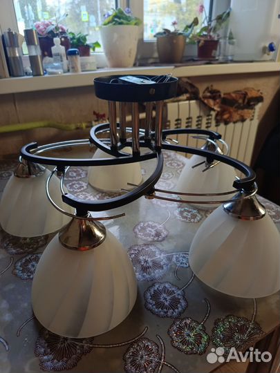 Люстра потолочная бу