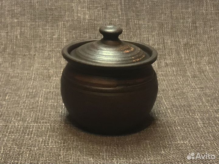 Горшочек глиняный