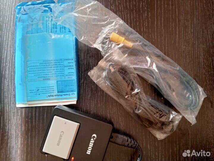 Зеркальный фотоаппарат Canon EOS 450d