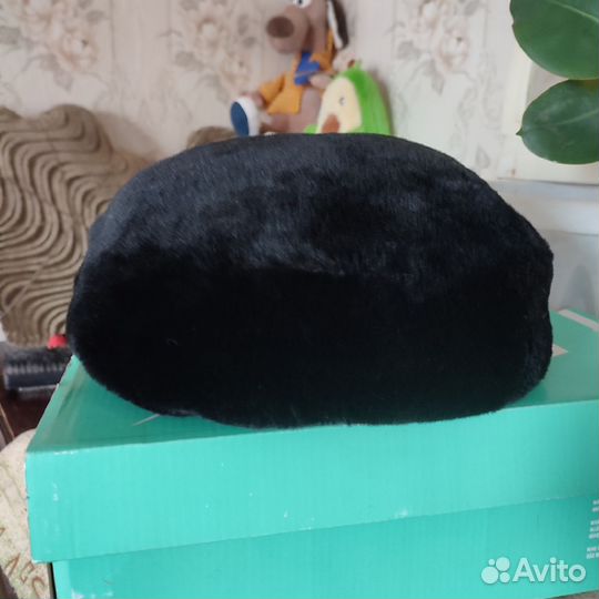 Головные уборы женские