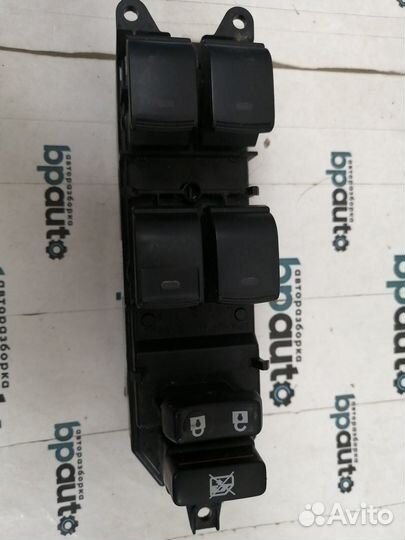 Блок управления стеклоподъемниками 84040-12110