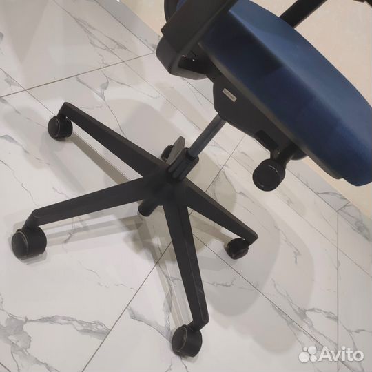 Офисное кресло Steelcase Repli