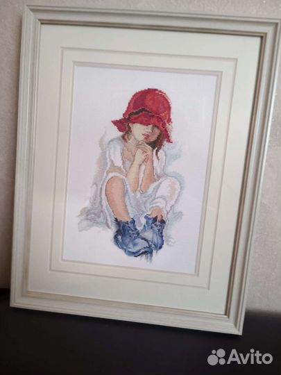 Мечтающая девочка