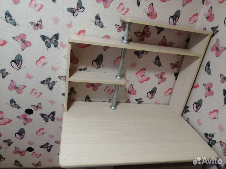 Письменный стол