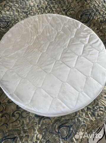 Продам матрас круглый в детскую кроватку