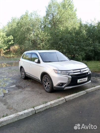 Mitsubishi Outlander 2.0 CVT, 2016, 170 000 км