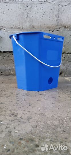 Ведро с соской для выпойки телят, жеребят, осликов