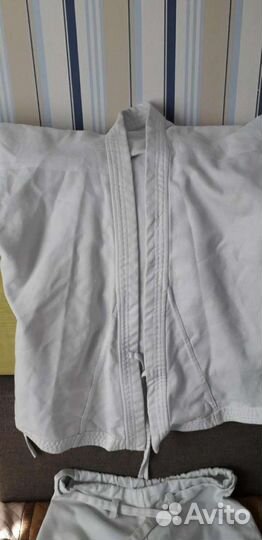 Кимоно б/у. На лет 8 -11