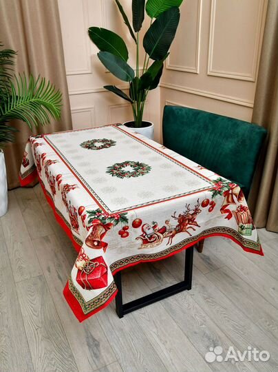 Скатерть гобеленовая новогодняя