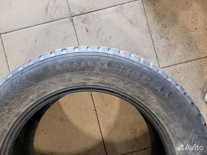 Nokian Tyres Hakkapeliitta 8 SUV 235/60 R18 107T