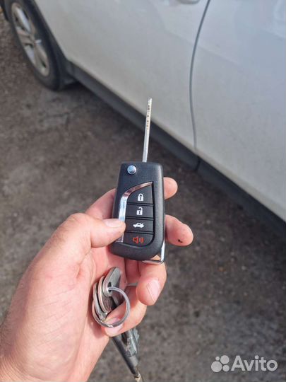 Смарт ключ Toyota, Lexus