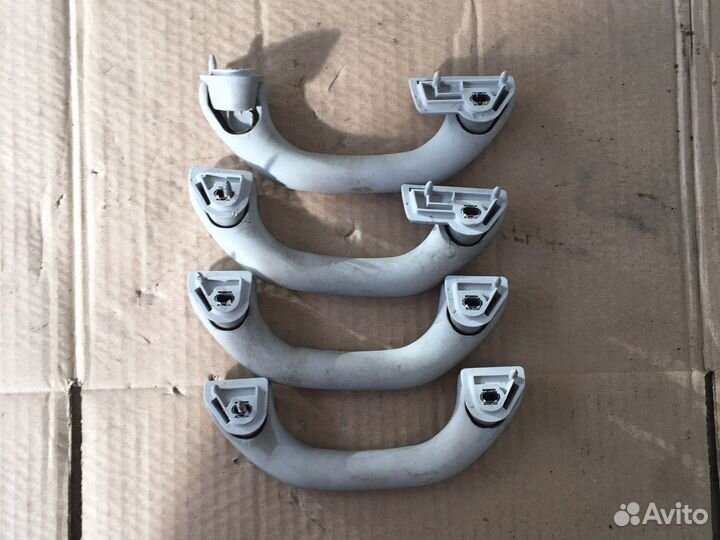 Ручка потолочная Skoda Octavia A5 (3273)