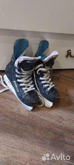 Хоккейные коньки bauer