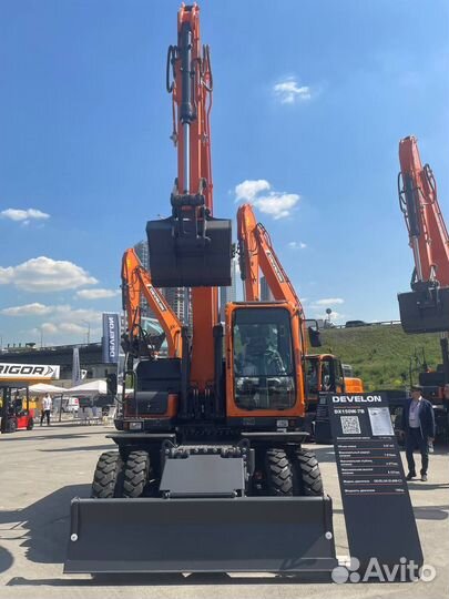 Колёсный экскаватор Develon DX150W-7B, 2024