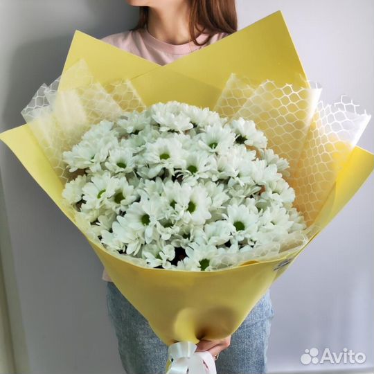 Букет гигант из хризантем ромашек