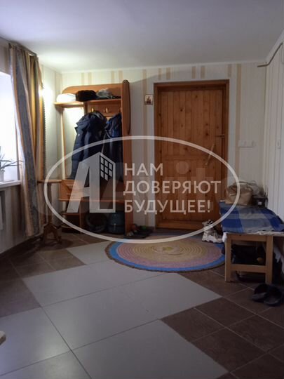 Дом 180 м² на участке 6 сот.