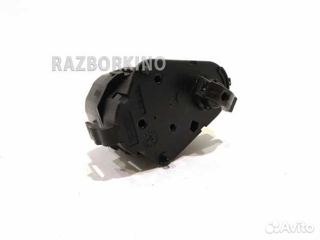 Моторчик заслонки печки 64116935442