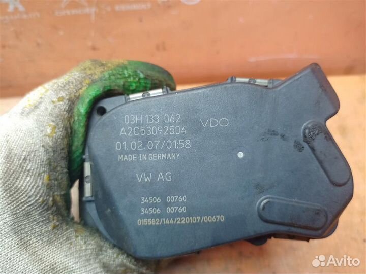 Заслонка дроссельная Volkswagen Passat (B6) (2005