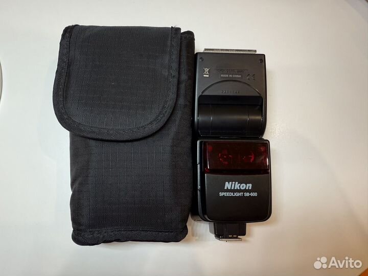 Вспышка Nikon Sb-600