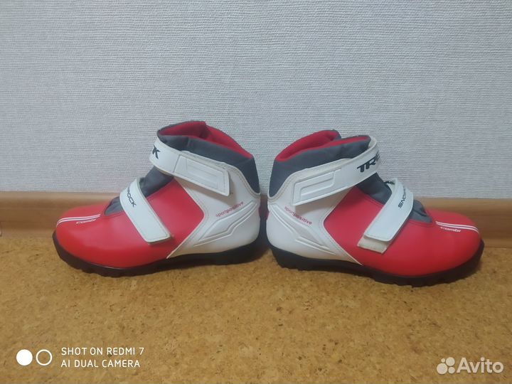 Лыжные ботинки детские 35