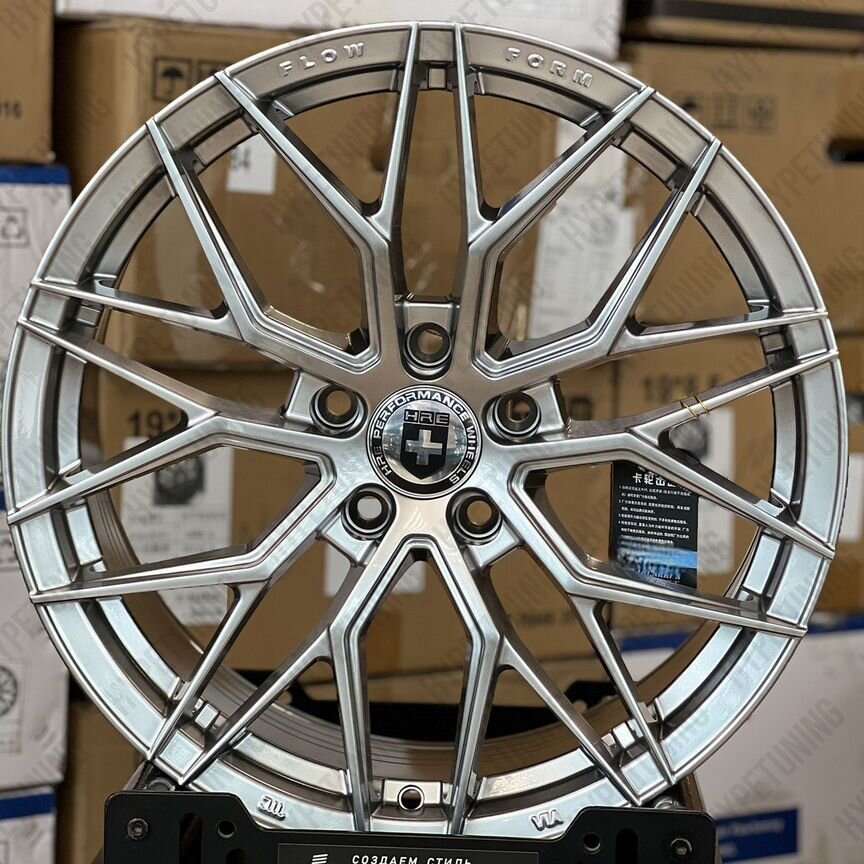 Литые диски HRE 513 8×R18 5×114.3