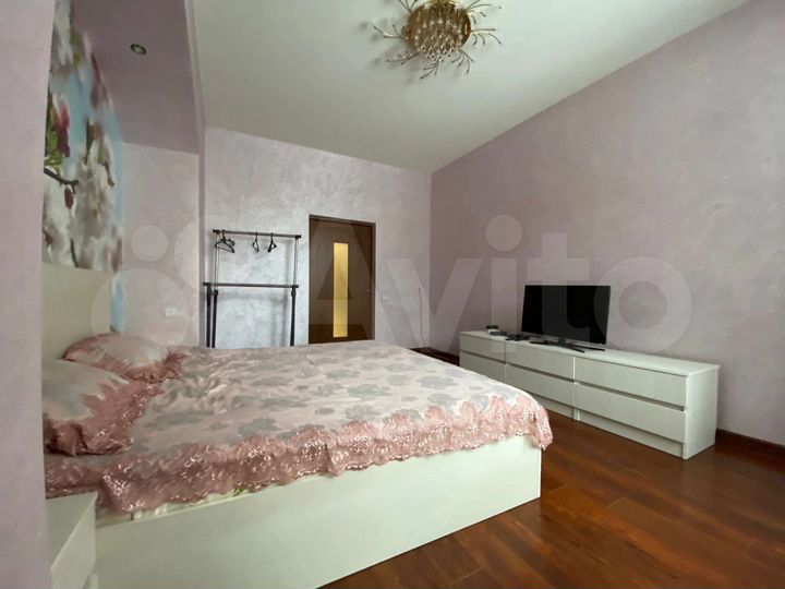 2-к. квартира, 60 м², 1/5 эт.