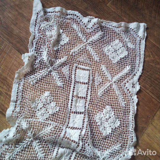 Подзор. Дорожка на комод. Скатерть. Покрывало