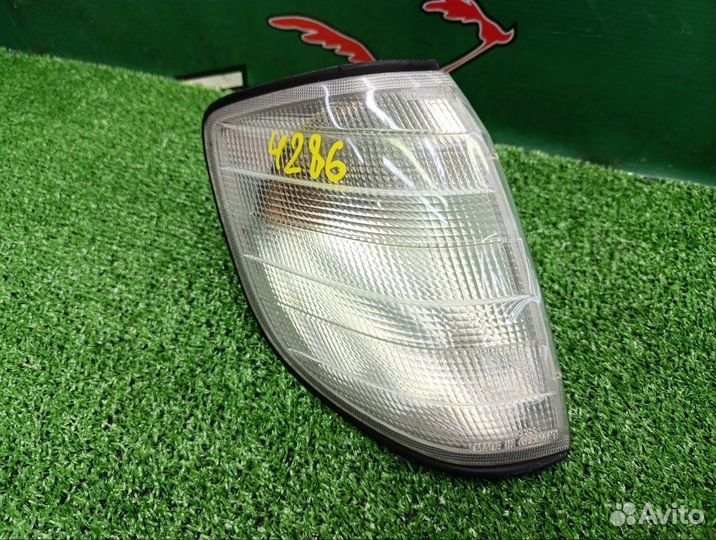 Поворотники передние Mercedes-Benz S W140 M104.994