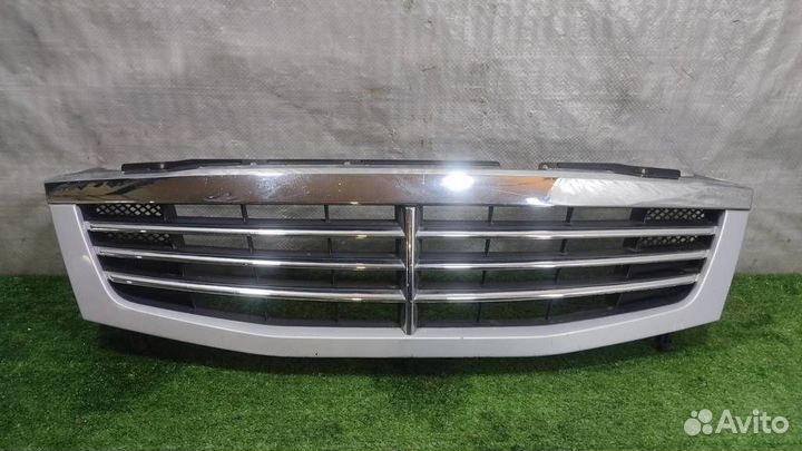 Решетка радиатора Ssangyong Rexton 2005